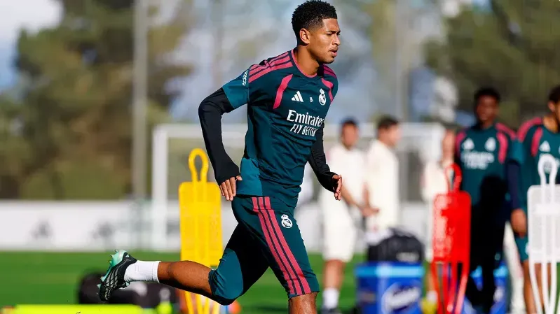 Mourinho tem reforços no regresso ao trabalho
